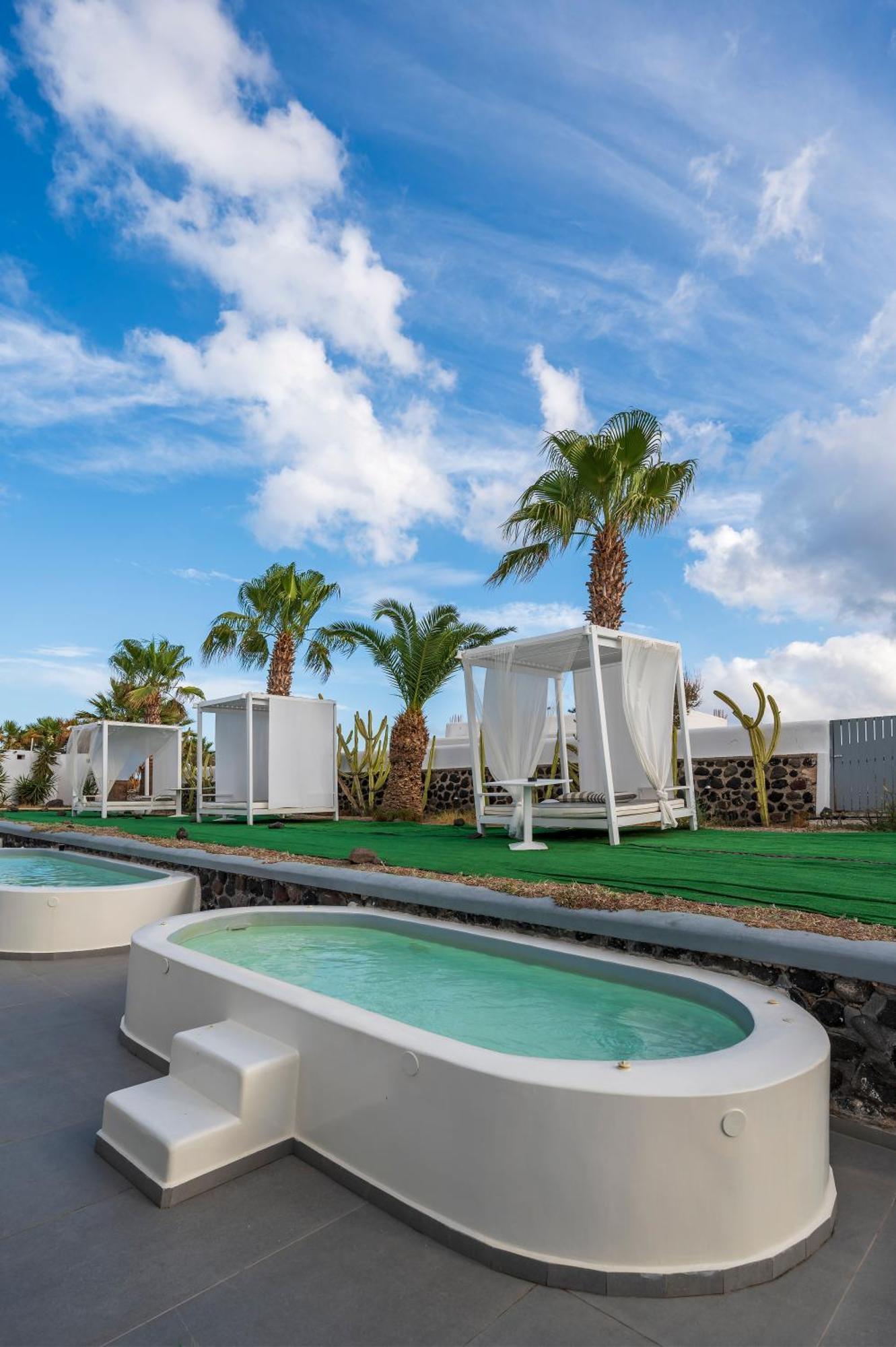 Smy Mediterranean White Santorini (Adults Only) Kamári Exterior foto